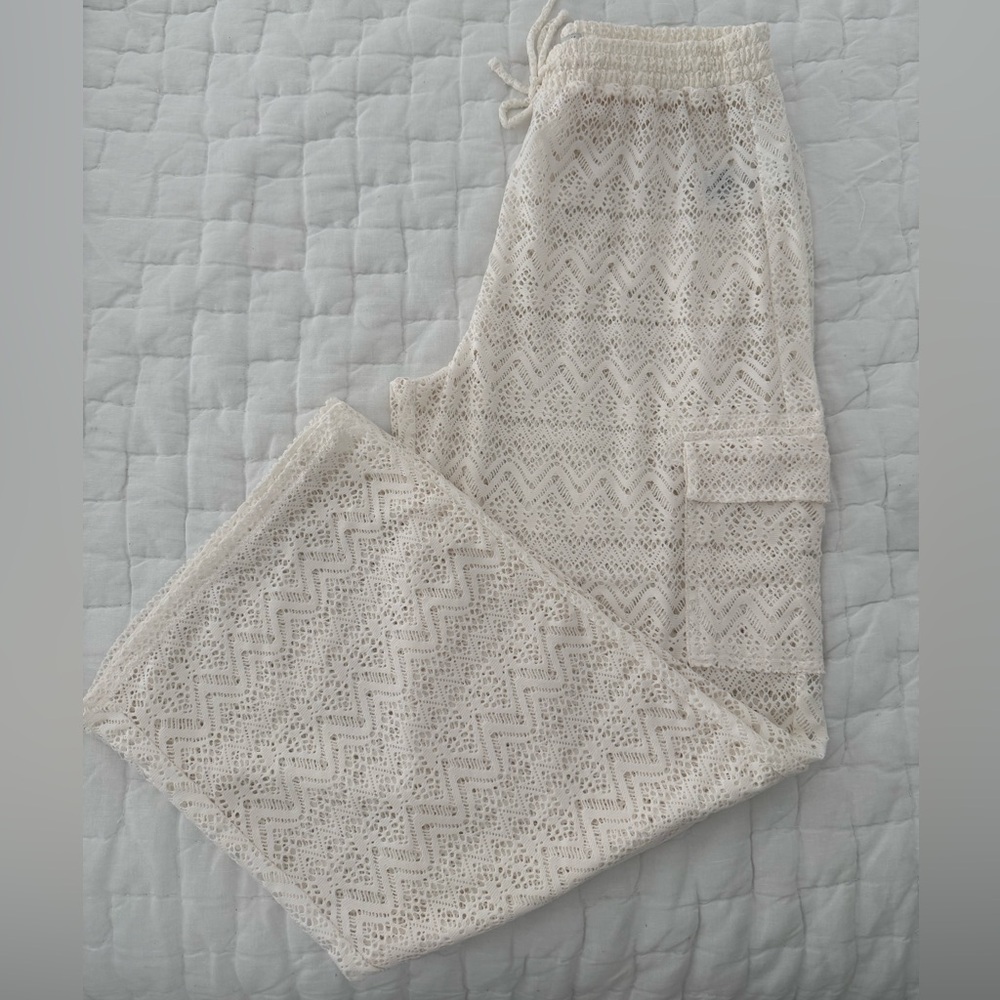 EUC Hollister Lace Swim Cover Up Pants Size Medium